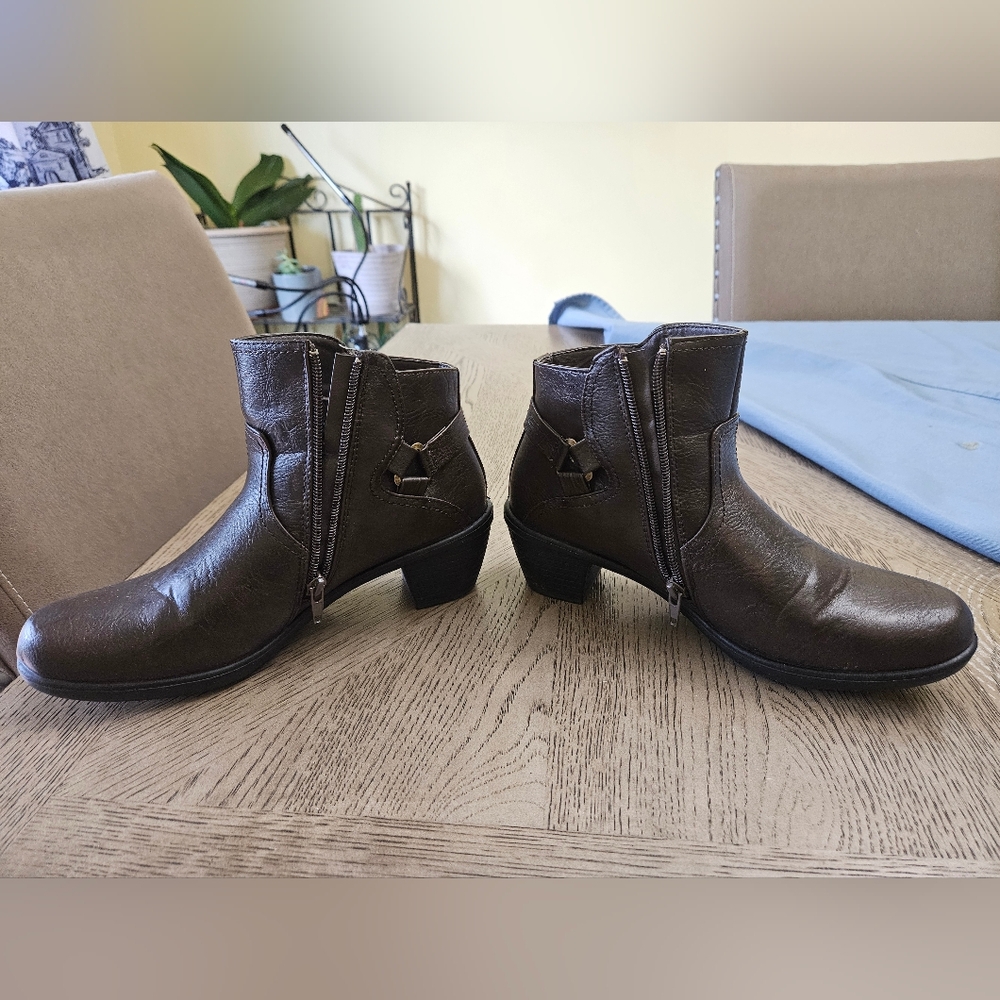 Easy Street Booties - Picture 4 of 4